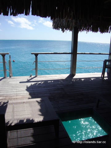 オーバーウォーターヴィラ（Over-Water Villa）337号室